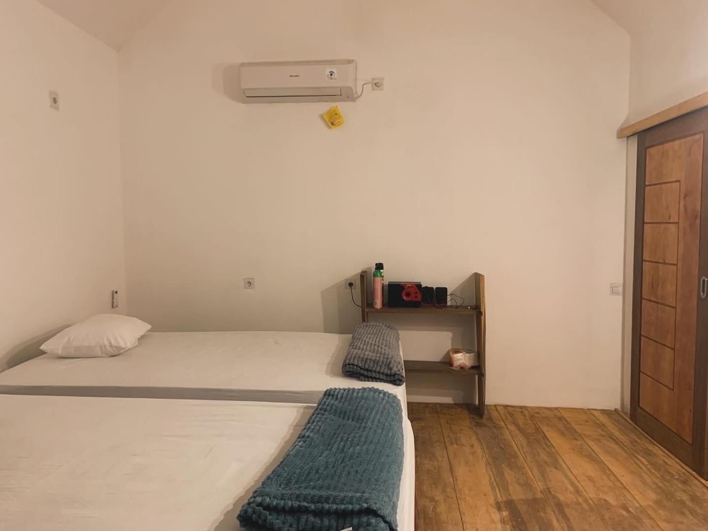 Homestay Lances Surf Camp