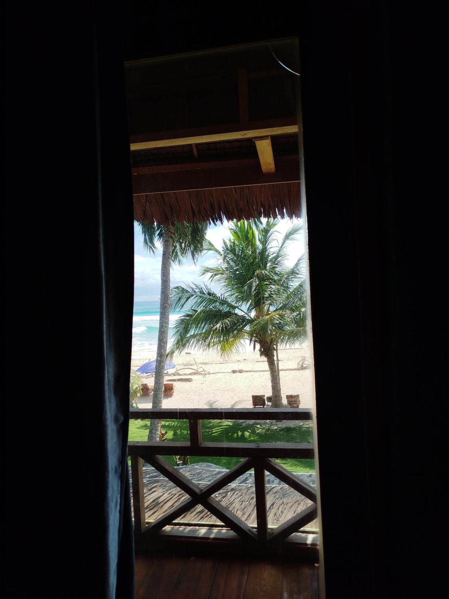 Homestay Lances Surf Camp Katiet