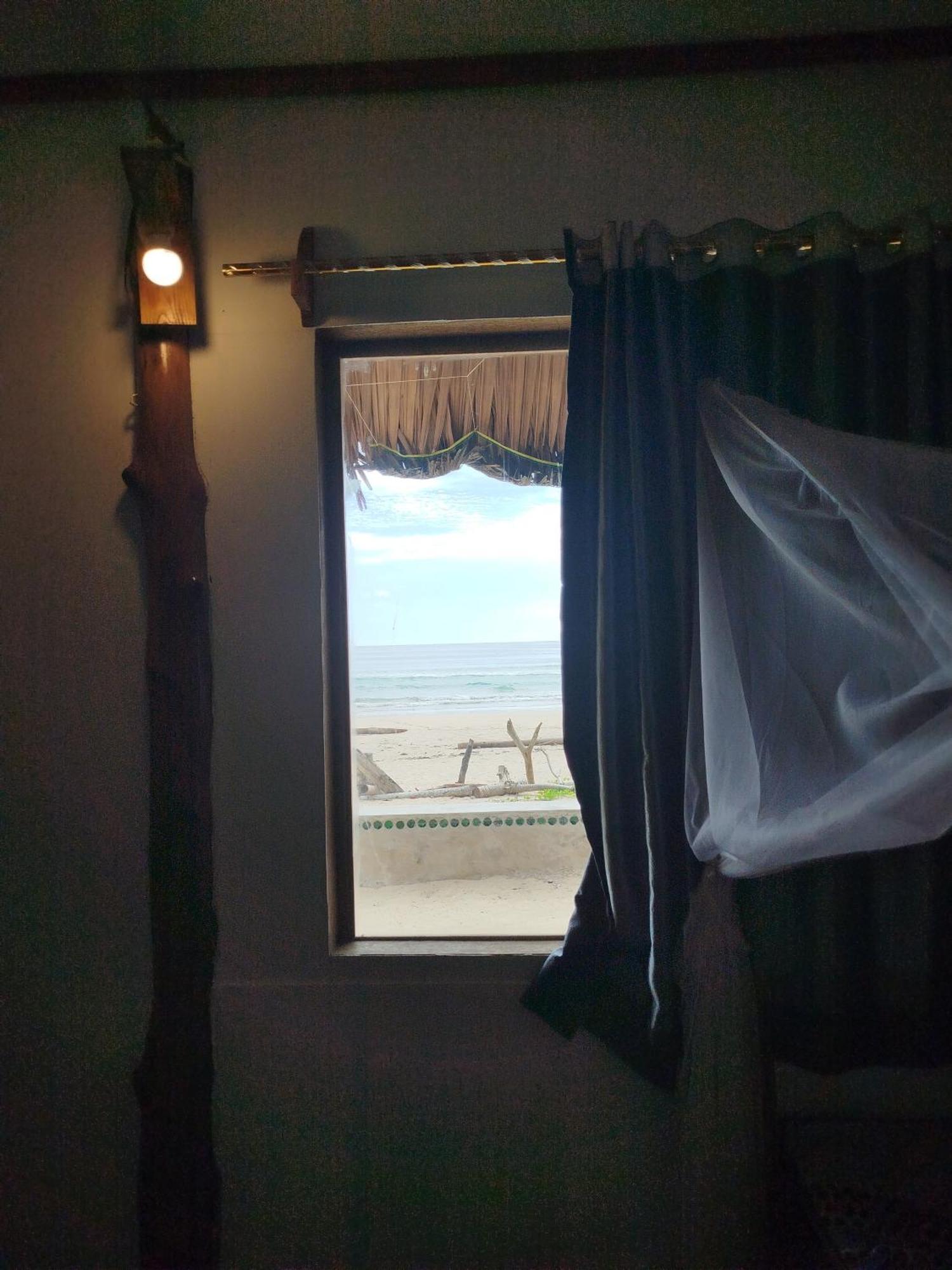 Homestay Lances Surf Camp